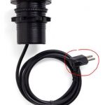 Tomada com plug 90º.