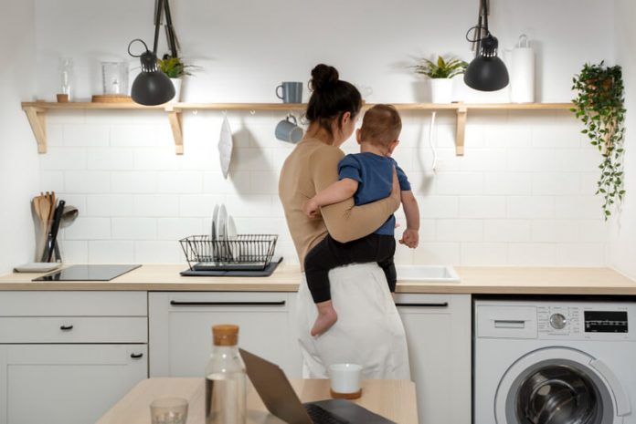 Cozinha com lavanderia integrada