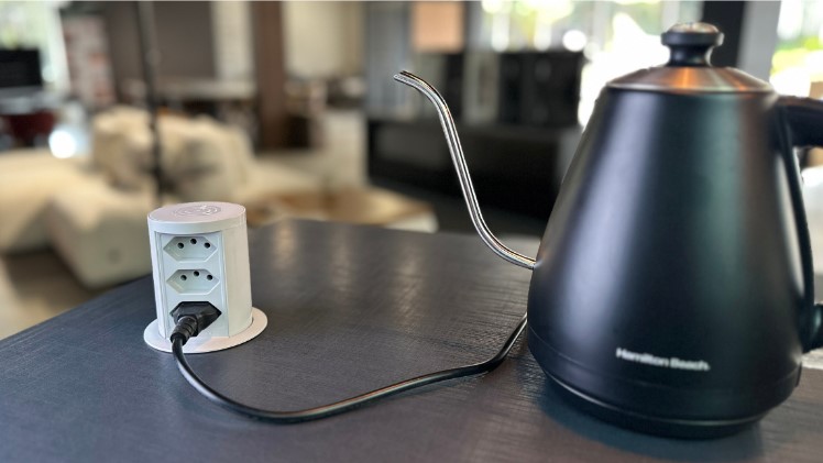 Cozinha pequena com conectividade