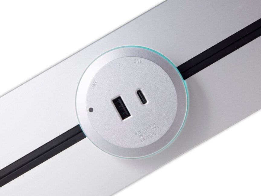 USBs A +C NT do Trilho de energia de embutir da QTMOV Prime, linha Power Track ligado