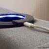 Porta-copo térmico de embutir da QTMOV Prime em detalhe do USB Tipo C Turbo Porta-copo térmico de embutir da QTMOV Prime em detalhe do USB Tipo C Turbo