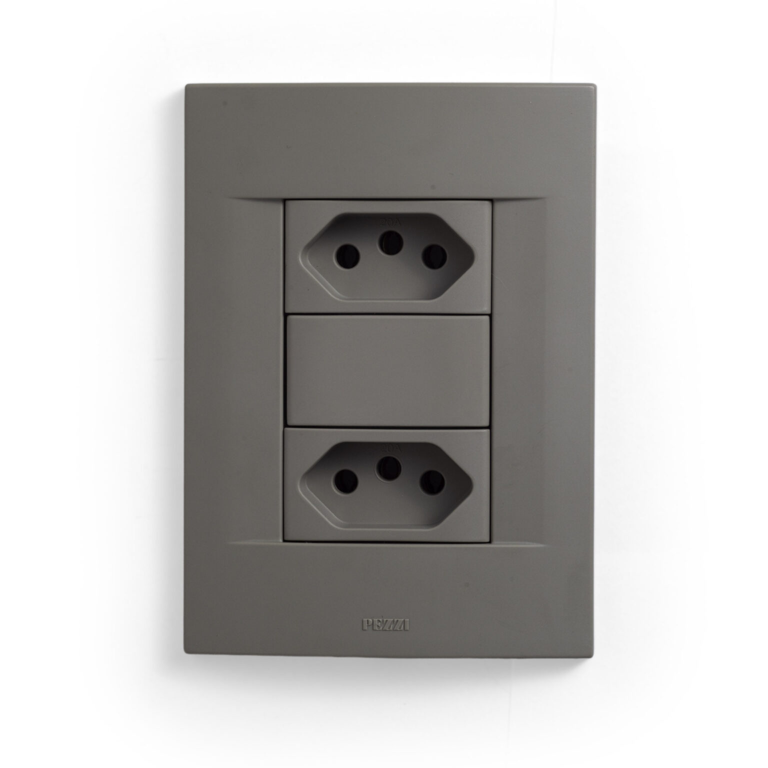 Espelho 4x2 com 2 tomadas (10A ou 20A) + 1 bloco cego fendi