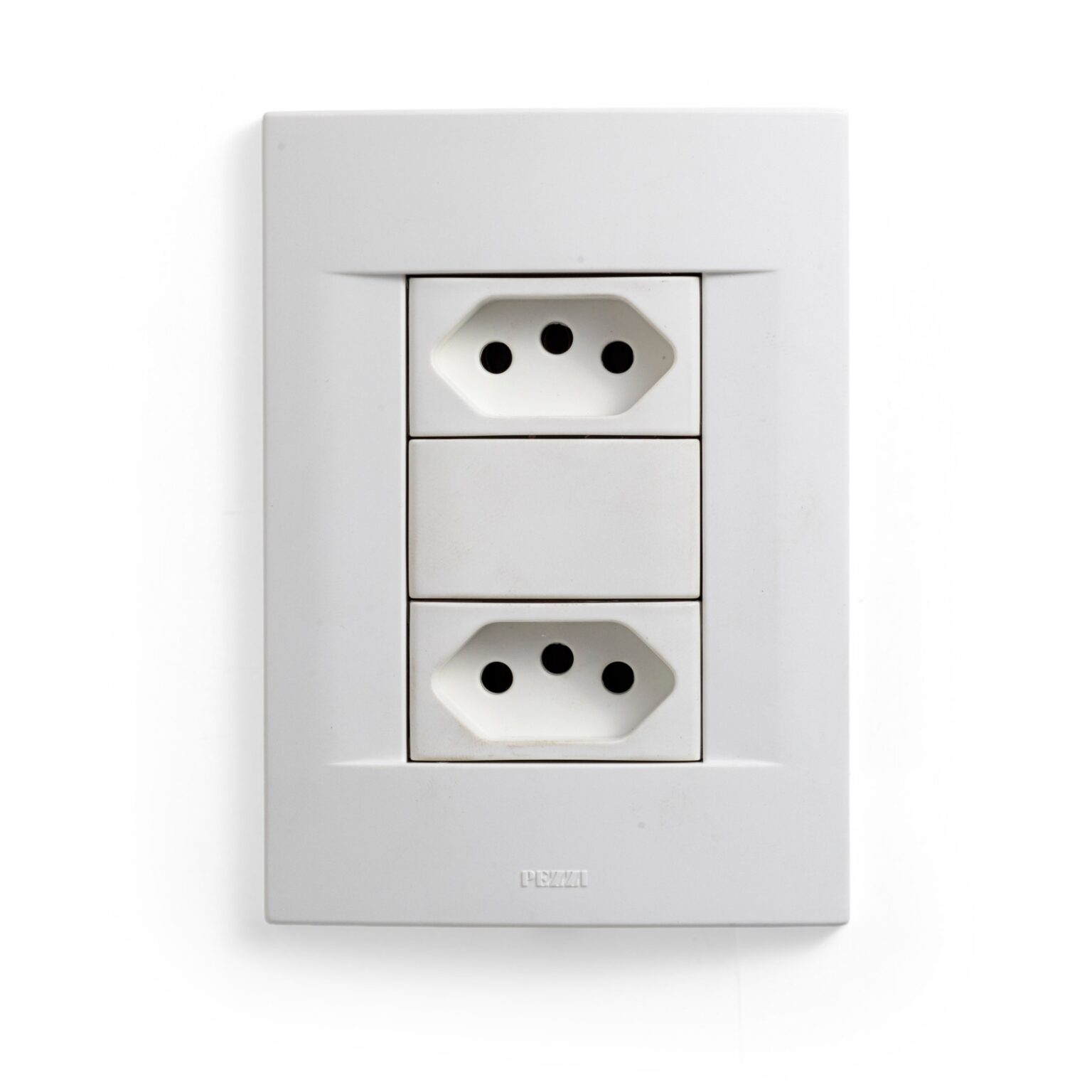 Espelho 4x2 com 2 tomadas (10A) + 1 bloco cego branco